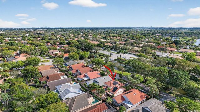 9375 NW 18th Ct, Plantation, FL 33322