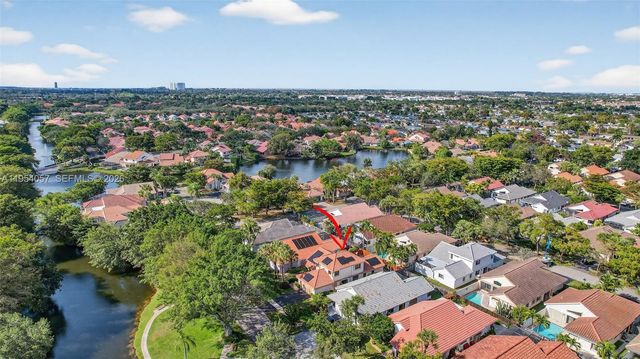 9375 NW 18th Ct, Plantation, FL 33322