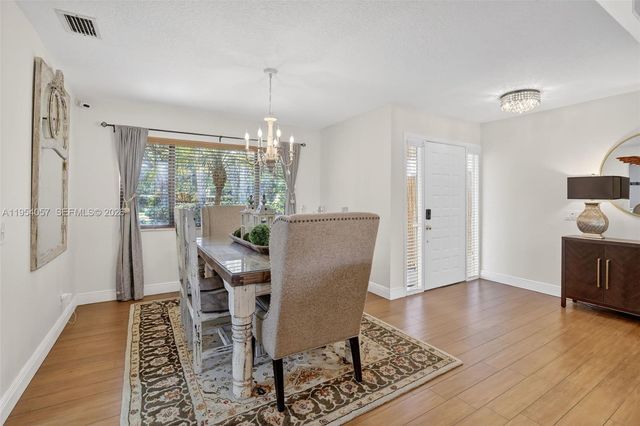 9375 NW 18th Ct, Plantation, FL 33322