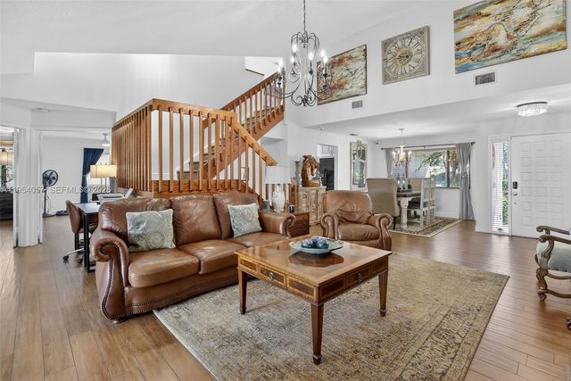 9375 NW 18th Ct, Plantation, FL 33322