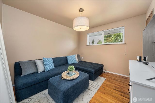 1030 118th Place SE, Everett, WA 98208