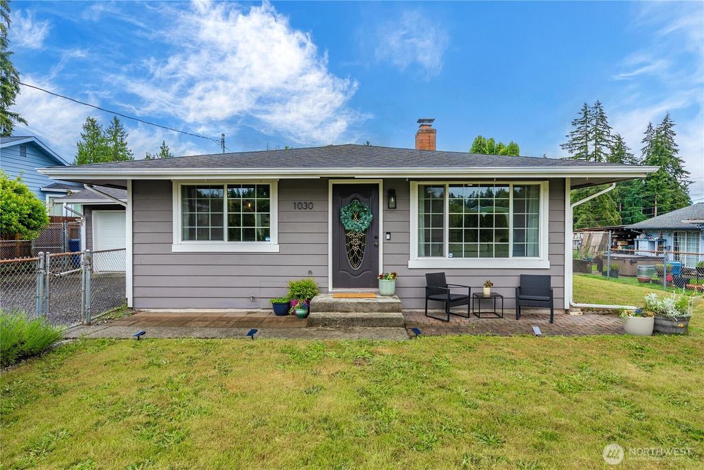 1030 118th Place SE, Everett, WA 98208
