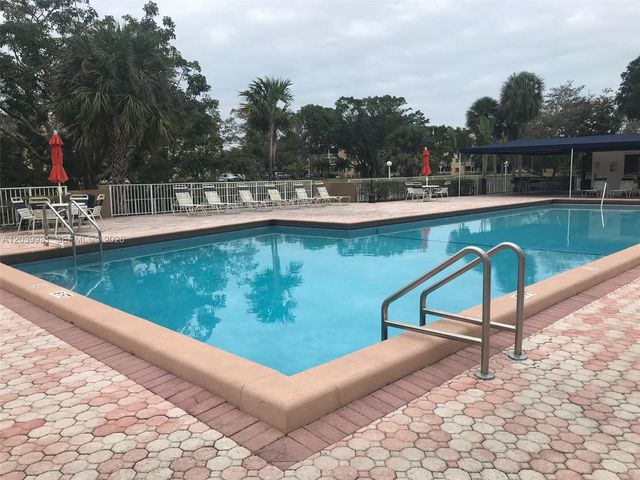 7755 SW 86th Street C107, Miami, FL 33143
