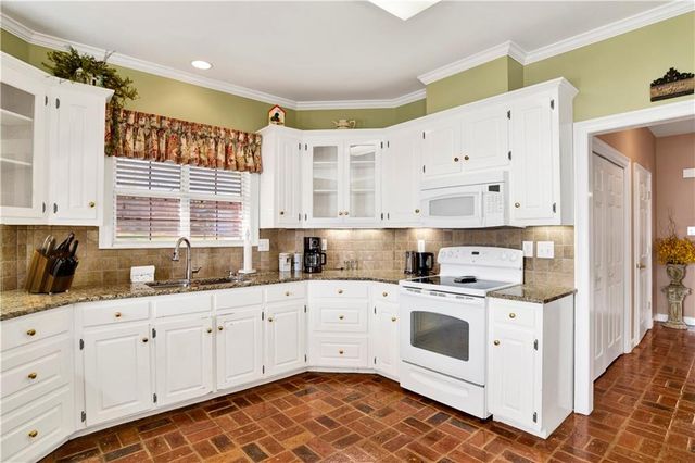 7194 Oakbriar N Drive, Mobile, AL 36619