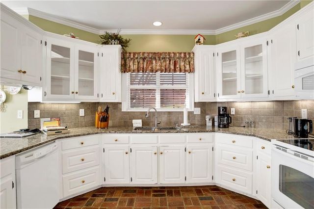 7194 Oakbriar N Drive, Mobile, AL 36619