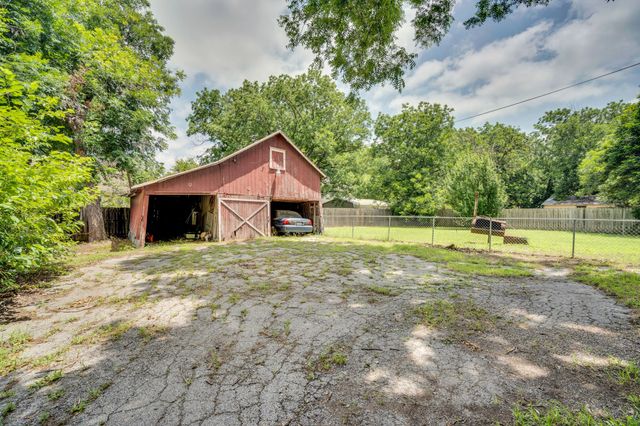 615 E Franklin Street, Hillsboro, TX 76645