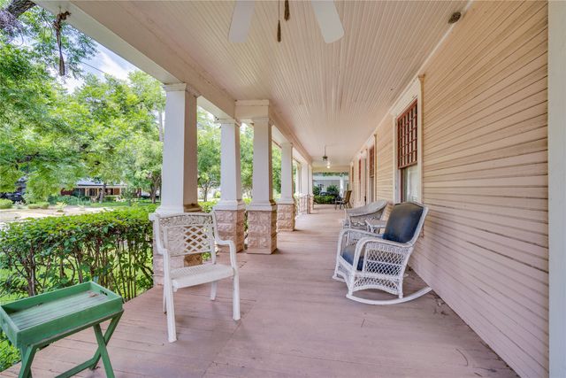 615 E Franklin Street, Hillsboro, TX 76645