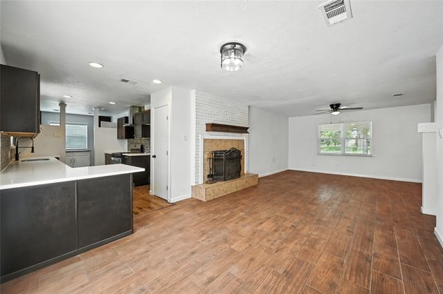 5600 Conroy Street, Fort Worth, TX 76134