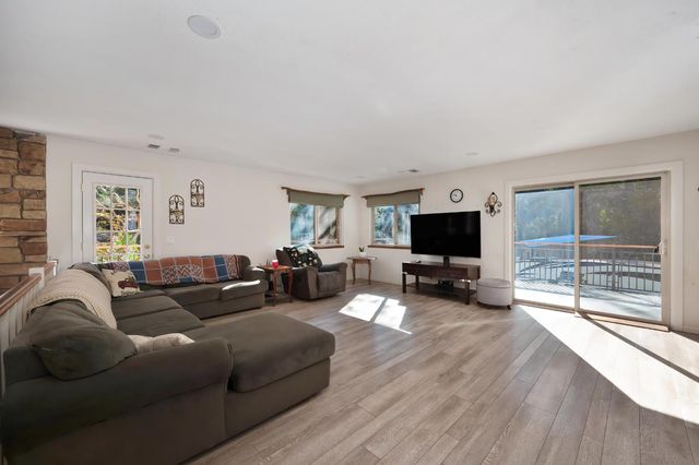 20460 Cedar View Ct, Foresthill, CA 95631