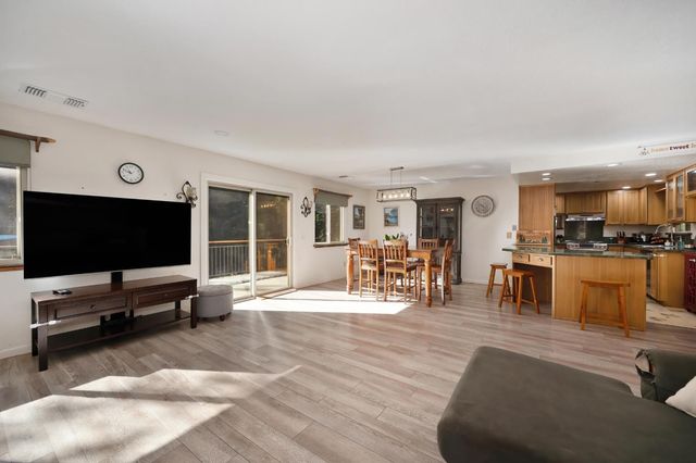 20460 Cedar View Ct, Foresthill, CA 95631