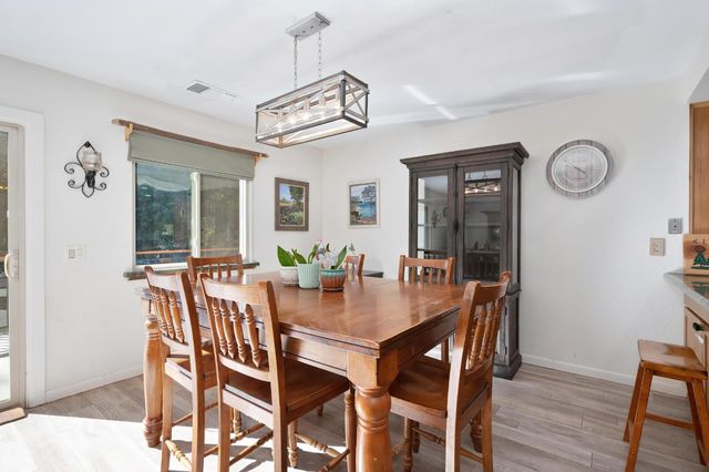 20460 Cedar View Ct, Foresthill, CA 95631