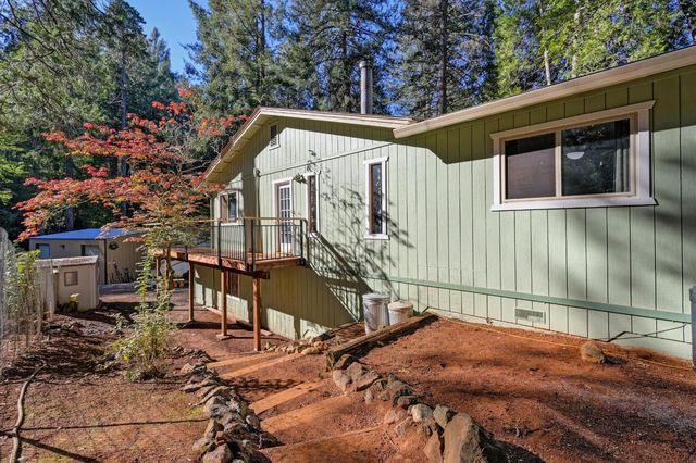 20460 Cedar View Ct, Foresthill, CA 95631