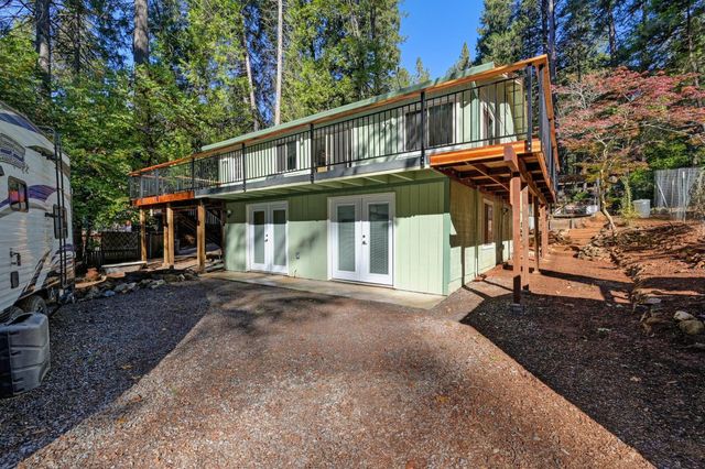 20460 Cedar View Ct, Foresthill, CA 95631