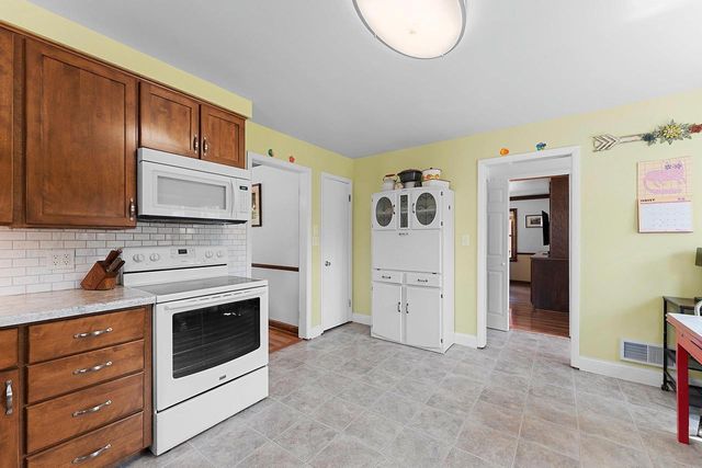 613 E BYRD STREET, Appleton, WI 54911
