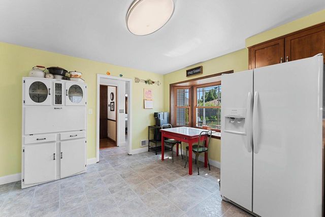 613 E BYRD STREET, Appleton, WI 54911