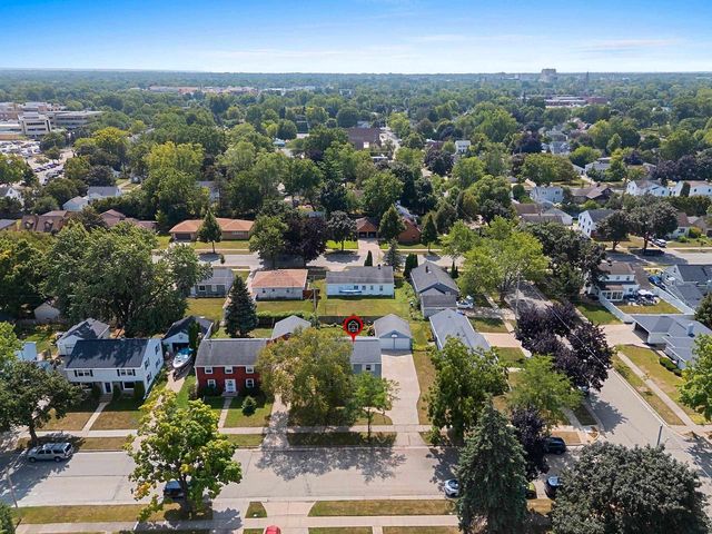613 E BYRD STREET, Appleton, WI 54911