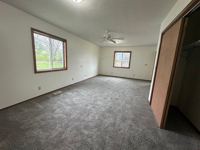 1406 Searle Drive, Normal, IL 61761