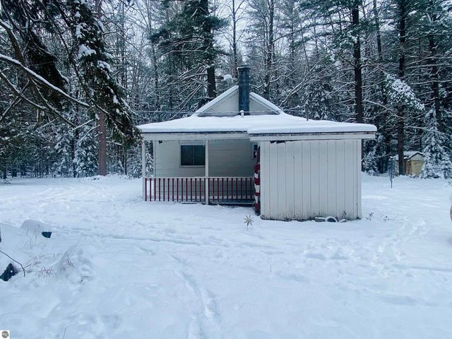 1240 Quigley Road, West Branch, MI 48661