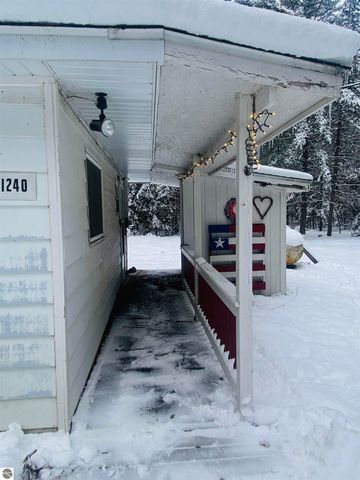 1240 Quigley Road, West Branch, MI 48661