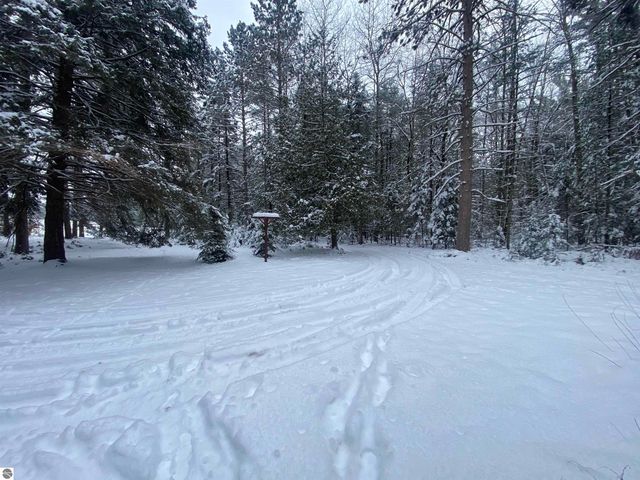 1240 Quigley Road, West Branch, MI 48661