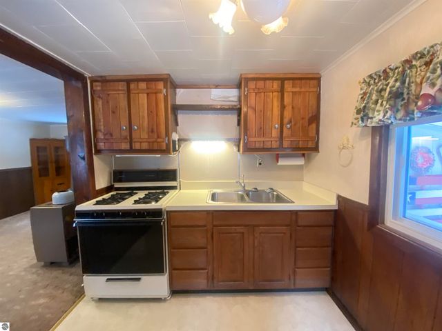 1240 Quigley Road, West Branch, MI 48661