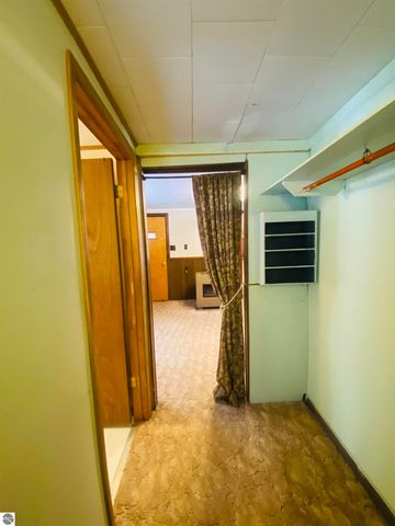 1240 Quigley Road, West Branch, MI 48661