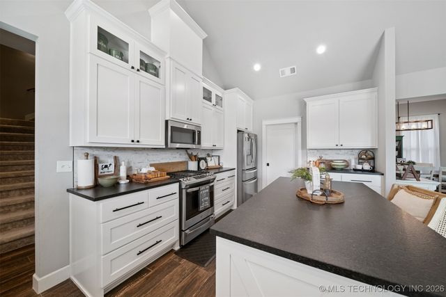 27232 E 131st Street S, Coweta, OK 74429