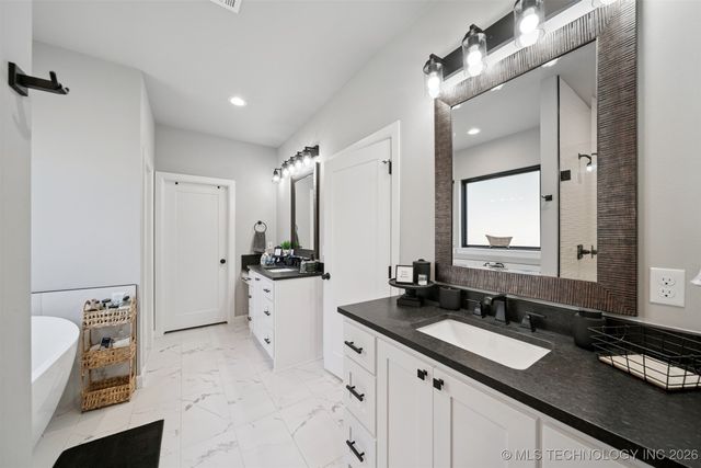 27232 E 131st Street S, Coweta, OK 74429