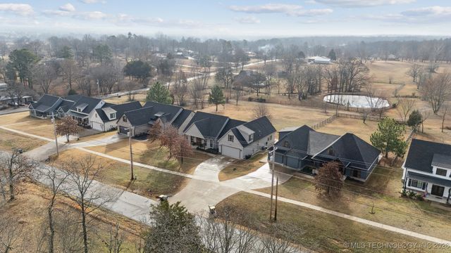 27232 E 131st Street S, Coweta, OK 74429