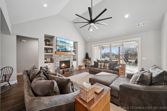 27232 E 131st Street S, Coweta, OK 74429