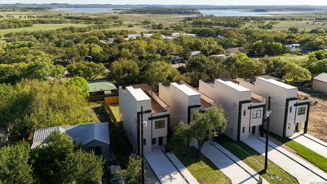 656 Canyon Circle, Canyon Lake, TX 78133