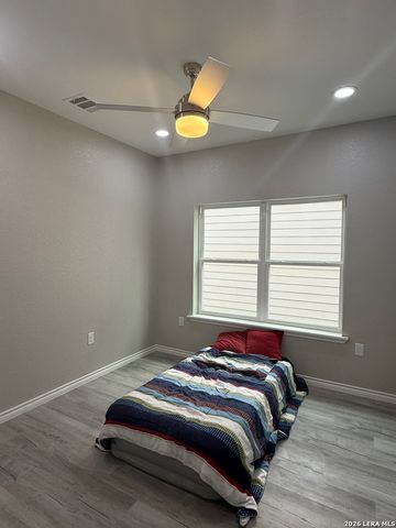 656 Canyon Circle, Canyon Lake, TX 78133