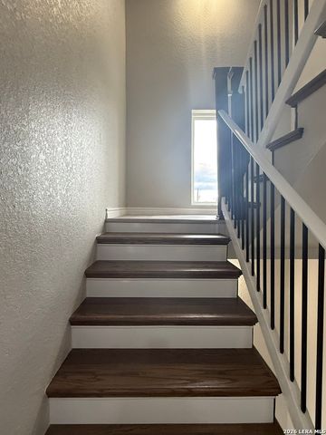 656 Canyon Circle, Canyon Lake, TX 78133