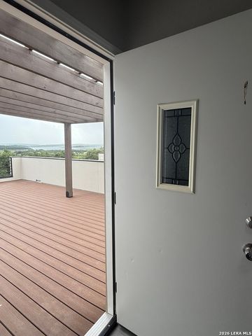 656 Canyon Circle, Canyon Lake, TX 78133