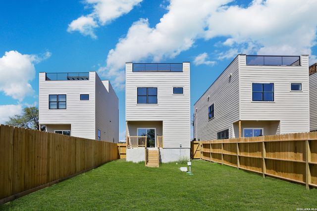 656 Canyon Circle, Canyon Lake, TX 78133