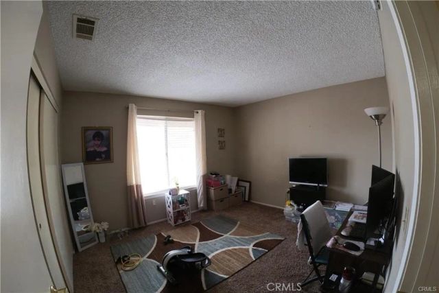 14465 Linden, Hesperia, CA 92345