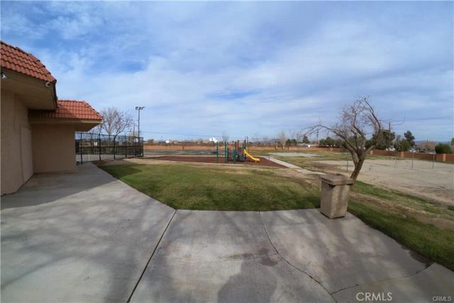 14465 Linden, Hesperia, CA 92345