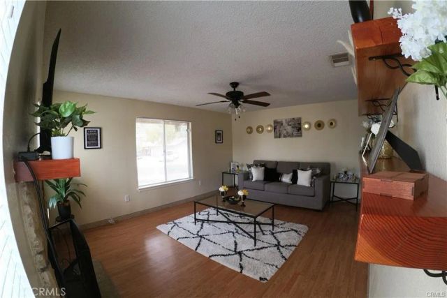 14465 Linden, Hesperia, CA 92345