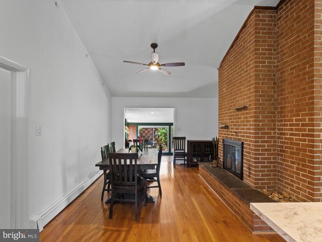 1811 CLAYTON DR, Oxon Hill, MD 20745