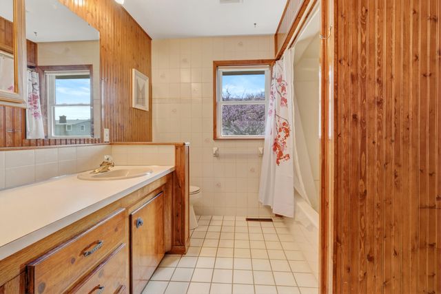 7702 Park Lane Avenue, Georgetown Twp, MI 49428