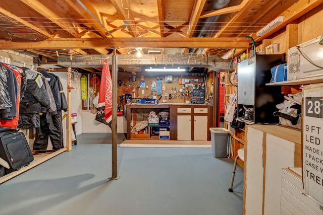 7702 Park Lane Avenue, Georgetown Twp, MI 49428