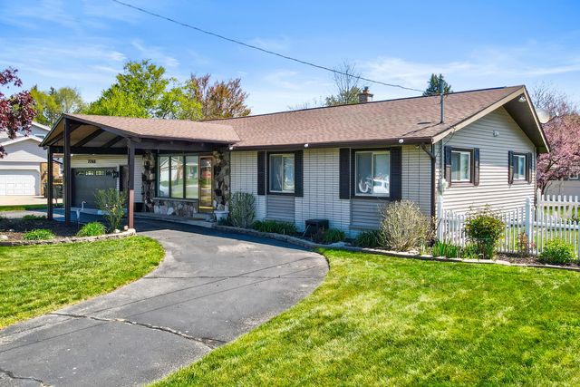 7702 Park Lane Avenue, Georgetown Twp, MI 49428