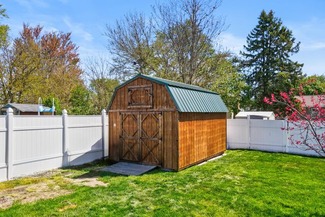 7702 Park Lane Avenue, Georgetown Twp, MI 49428