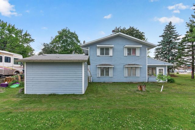 2330 Charles Street N, North Saint Paul, MN 55109