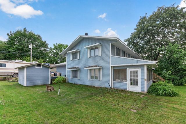 2330 Charles Street N, North Saint Paul, MN 55109