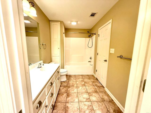84 Rebecca Lane, Searcy, AR 72143
