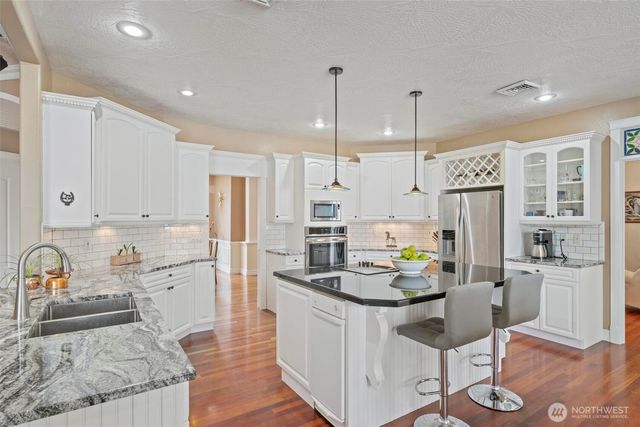 3025 Harrison Avenue, Centralia, WA 98531
