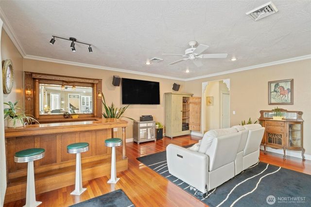 3025 Harrison Avenue, Centralia, WA 98531