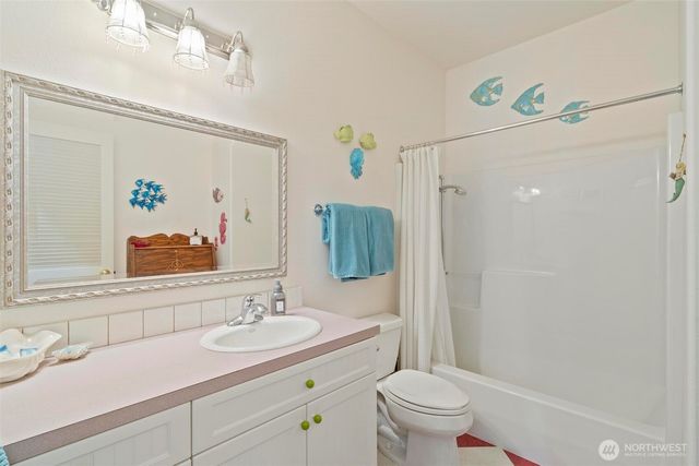 3025 Harrison Avenue, Centralia, WA 98531