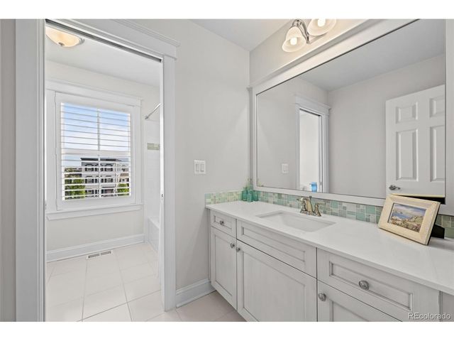 5093 Valentia St, Denver, CO 80238
